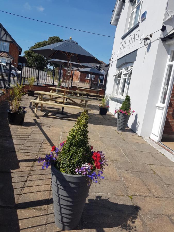 Hotel The Stag Northwood  Exterior foto